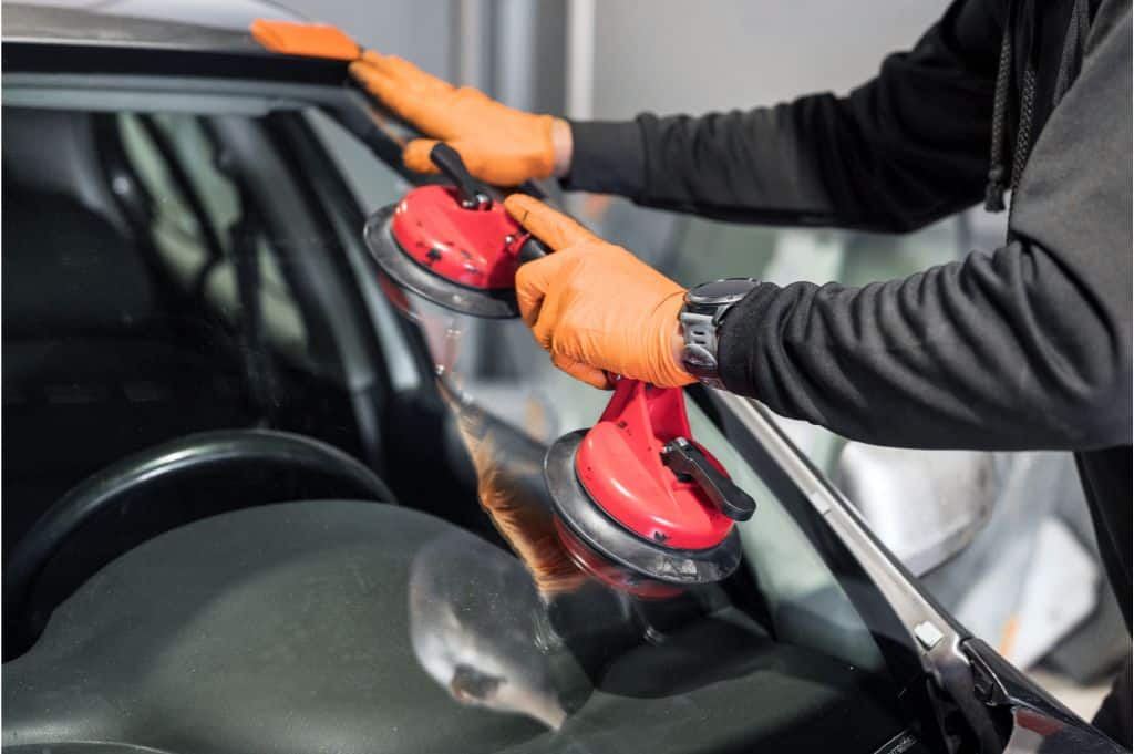 Expert Auto Glass Repair in Dallas: Your Ultimate Guide in 2024